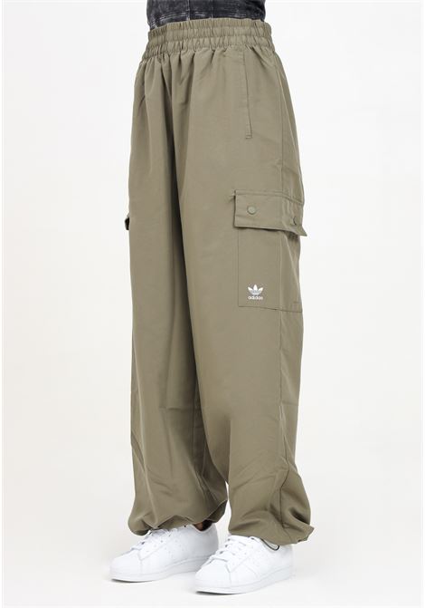 Pantalone casual Cargo Essentials verde da donna ADIDAS ORIGINALS | IX9972.